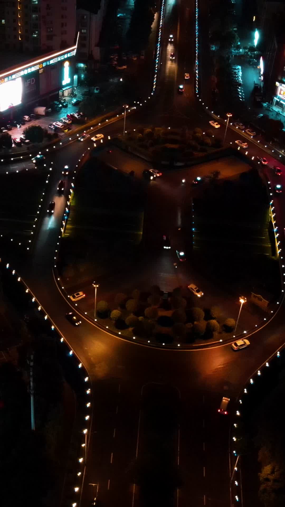 城市航拍湖南岳阳巴陵西路夜景火车站立交桥视频的预览图