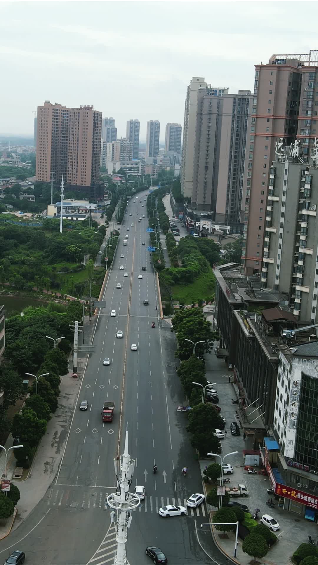 航拍湖南岳阳湘阴交通大道视频的预览图