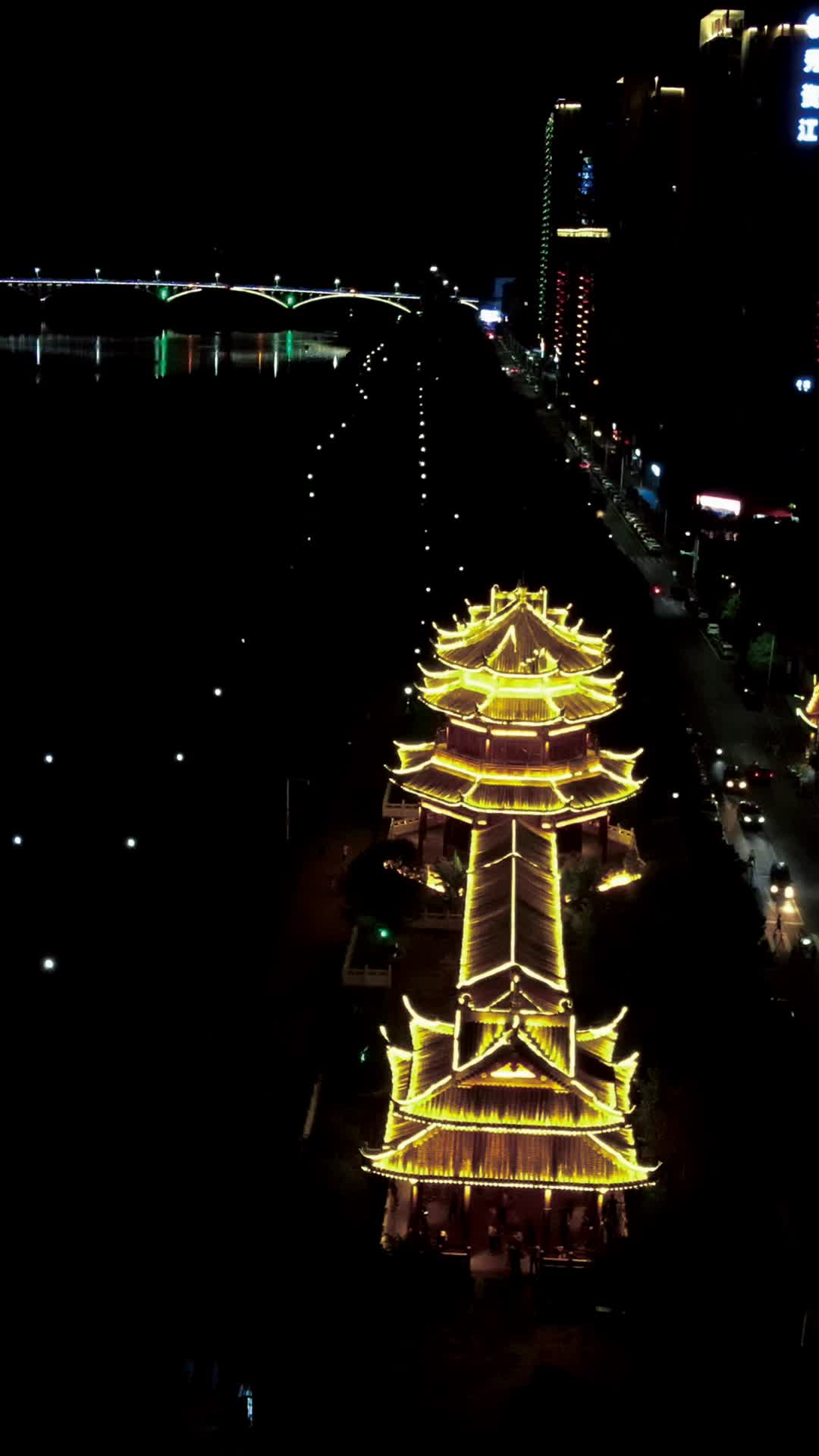 航拍湖南益阳文昌阁夜景视频的预览图