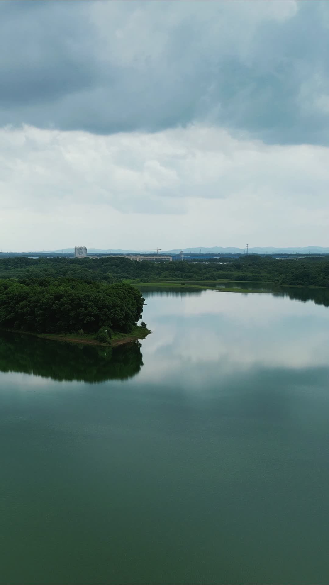 祖国青山绿水大好河山常德清江湖4A景区视频的预览图