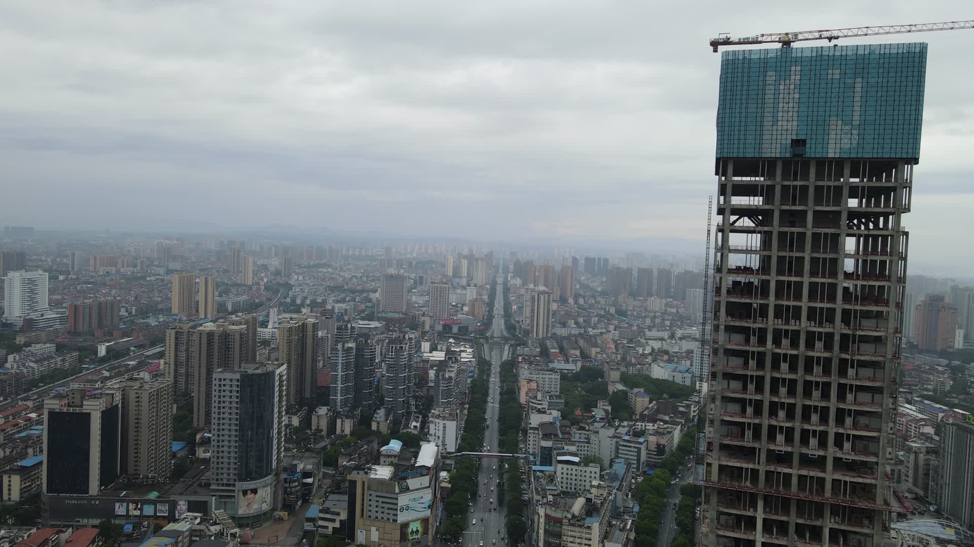 湖南岳阳城市风光航拍视频的预览图