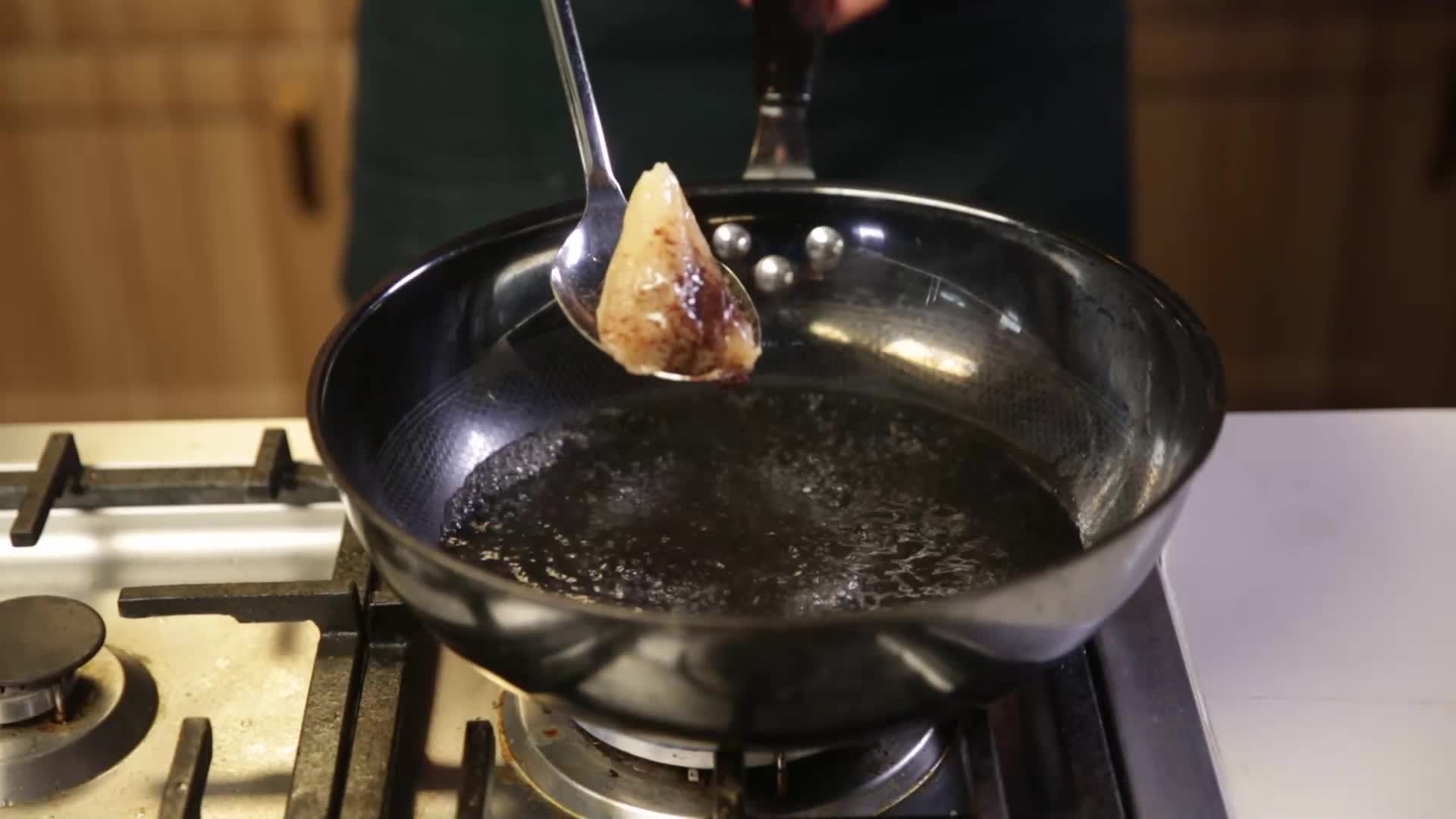 镜头合集清水煮粽子视频的预览图