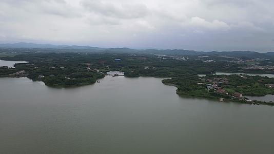 湖南岳阳芭蕉湖风光航拍视频的预览图
