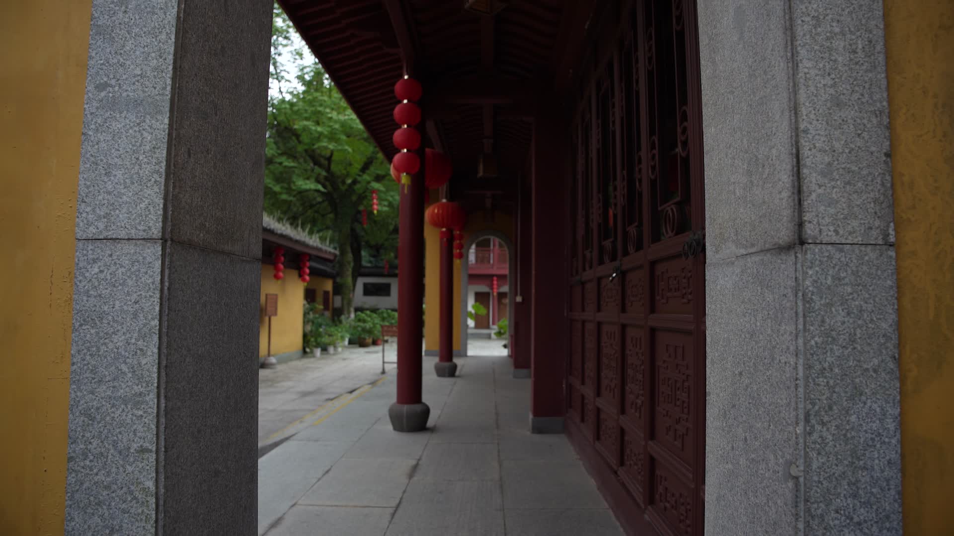杭州飞来峰三天竺法镜寺视频的预览图