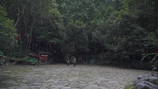 杭州飞来峰法镜寺三生石视频的预览图