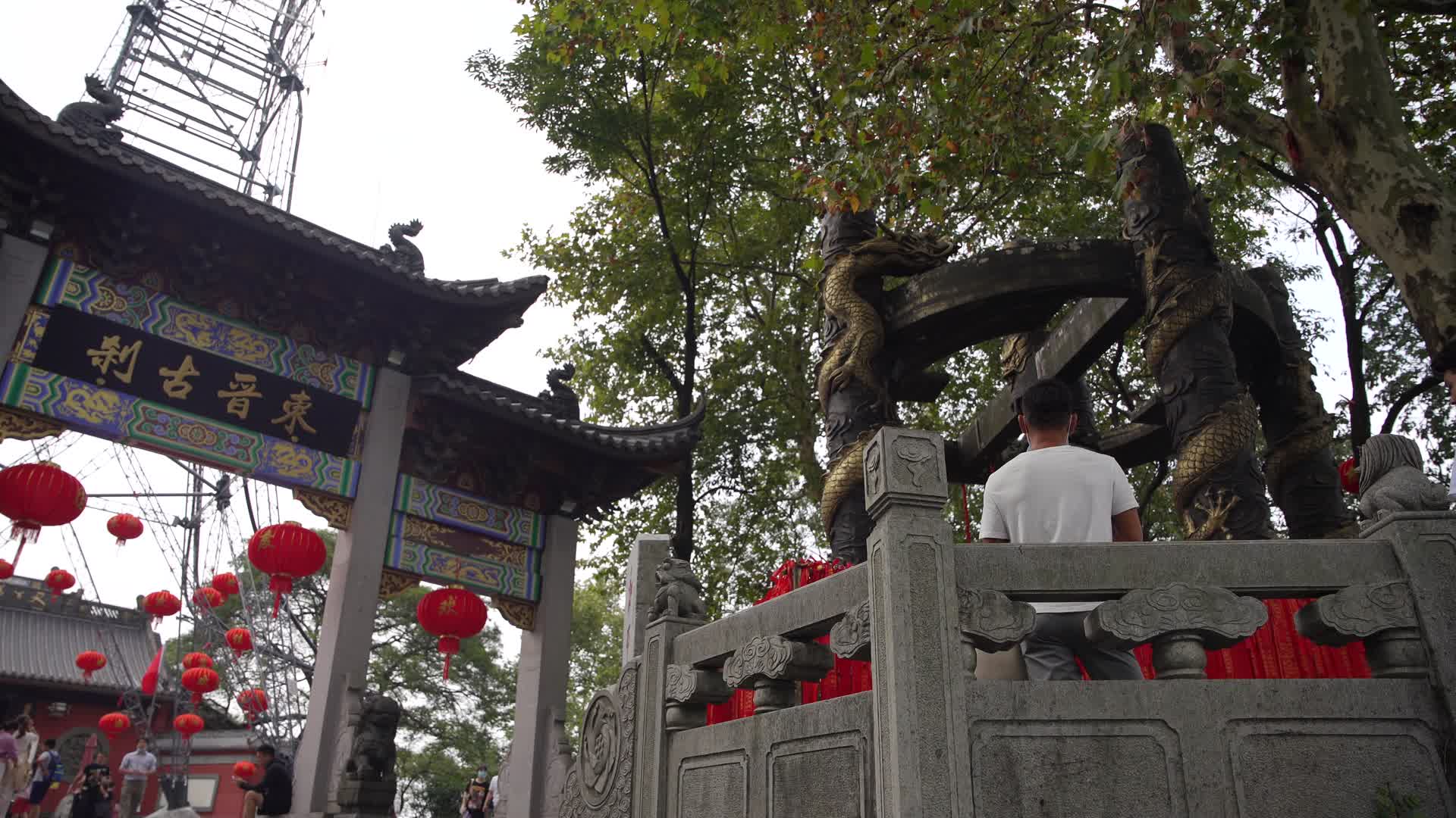 杭州灵顺寺天下第一财神庙视频的预览图