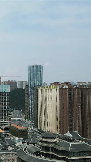 贵州贵阳花果园城市高楼竖屏航拍视频的预览图