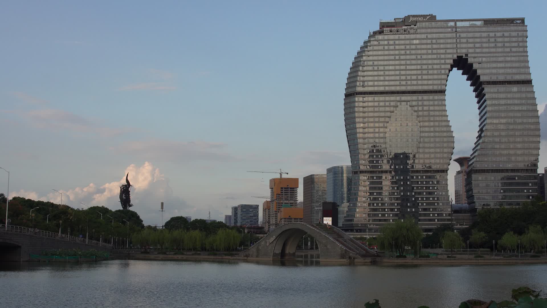 杭州滨江君印酒店视频的预览图