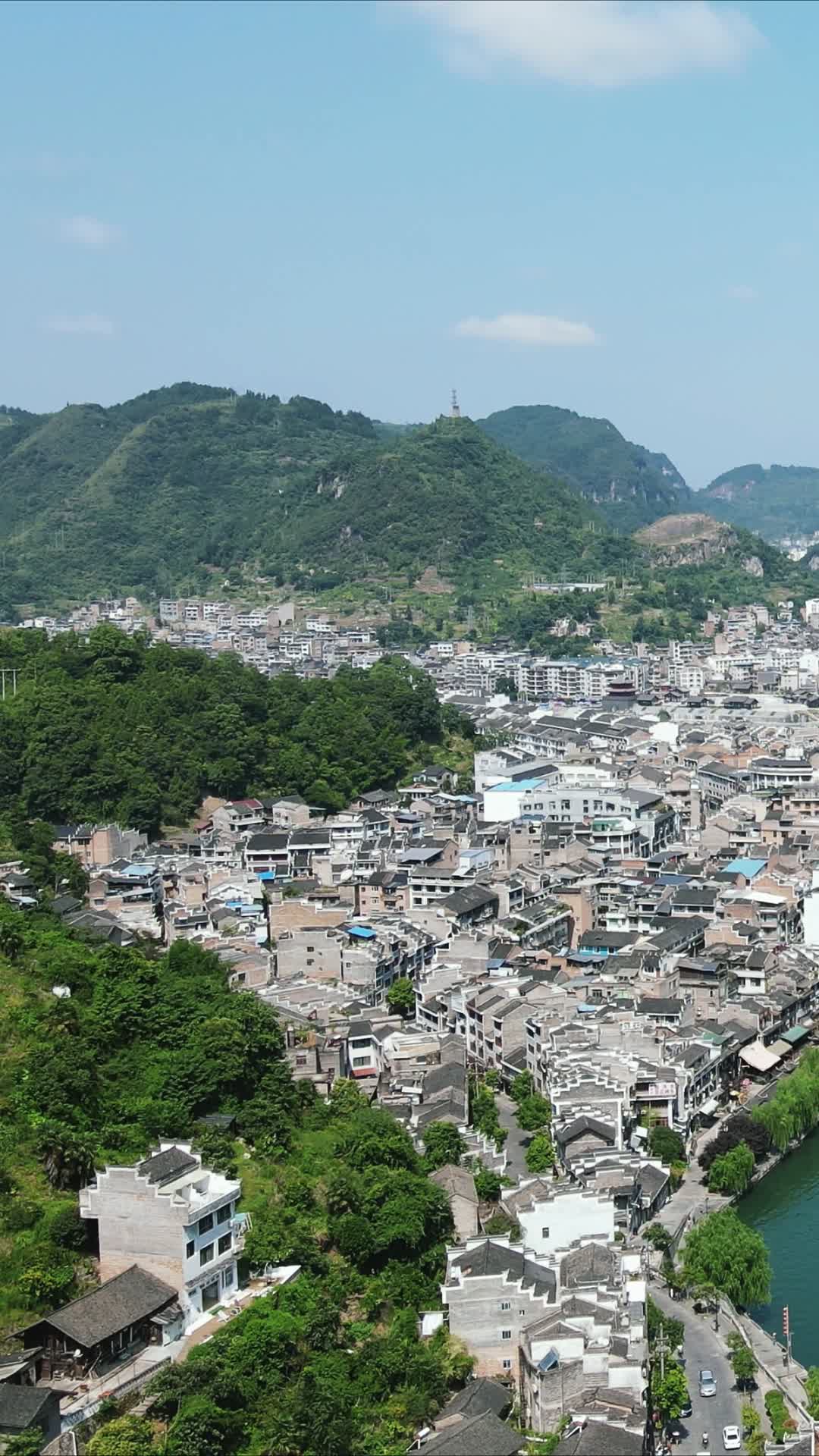 贵州镇远古镇竖屏航拍视频的预览图
