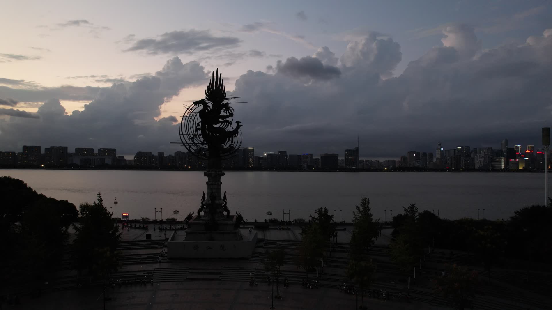 杭州滨江钱江龙航拍视频的预览图
