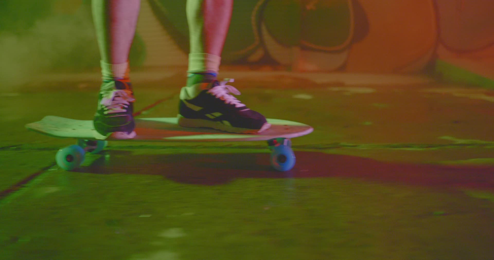 滑板人文城市视频的预览图
