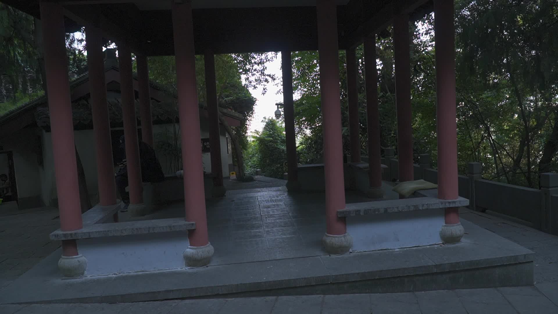 杭州吴山景区白鹿亭视频的预览图