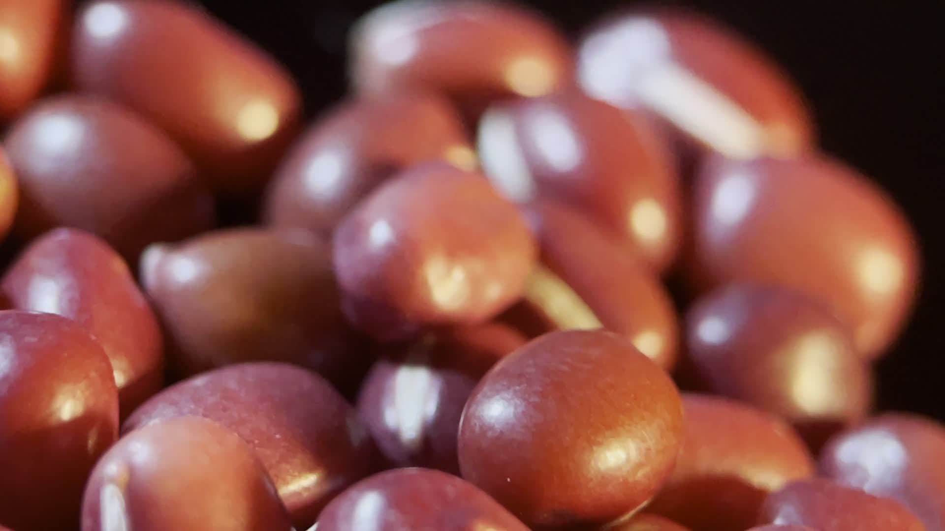 镜头合集特写红豆赤小豆粗粮杂粮视频的预览图