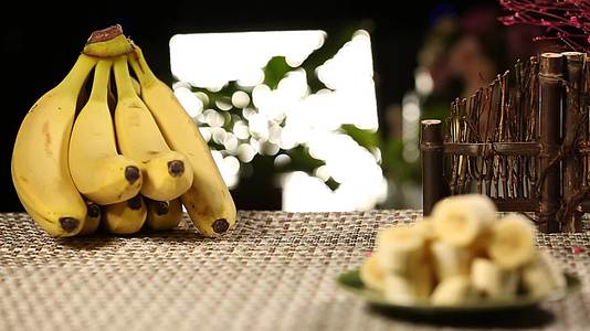 镜头合集水果香蕉补钾视频的预览图