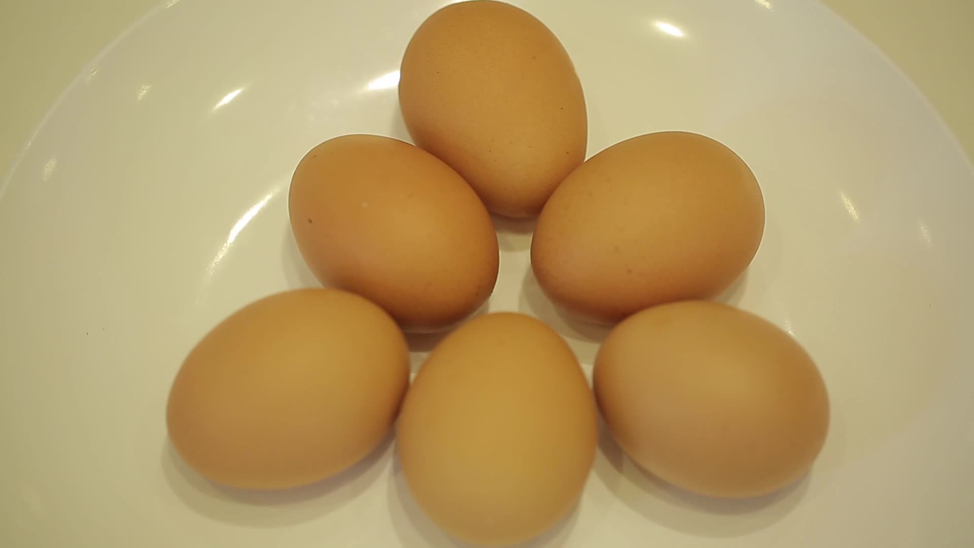 镜头合集磕鸡蛋打鸡蛋搅鸡蛋视频的预览图