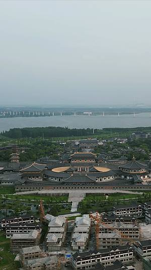 航拍湖北襄阳中国唐城影视基地4A景区视频的预览图