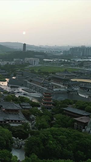 航拍湖北襄阳中国唐城影视基地4A景区视频的预览图