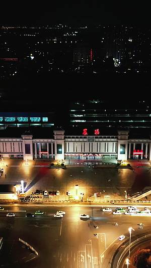 航拍湖北襄阳火车站夜景视频的预览图
