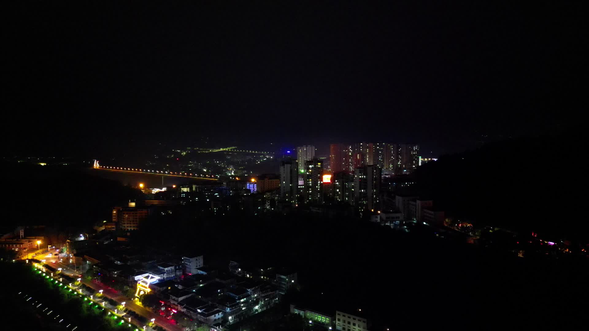 航拍湖北宜昌秭归夜景灯光视频的预览图