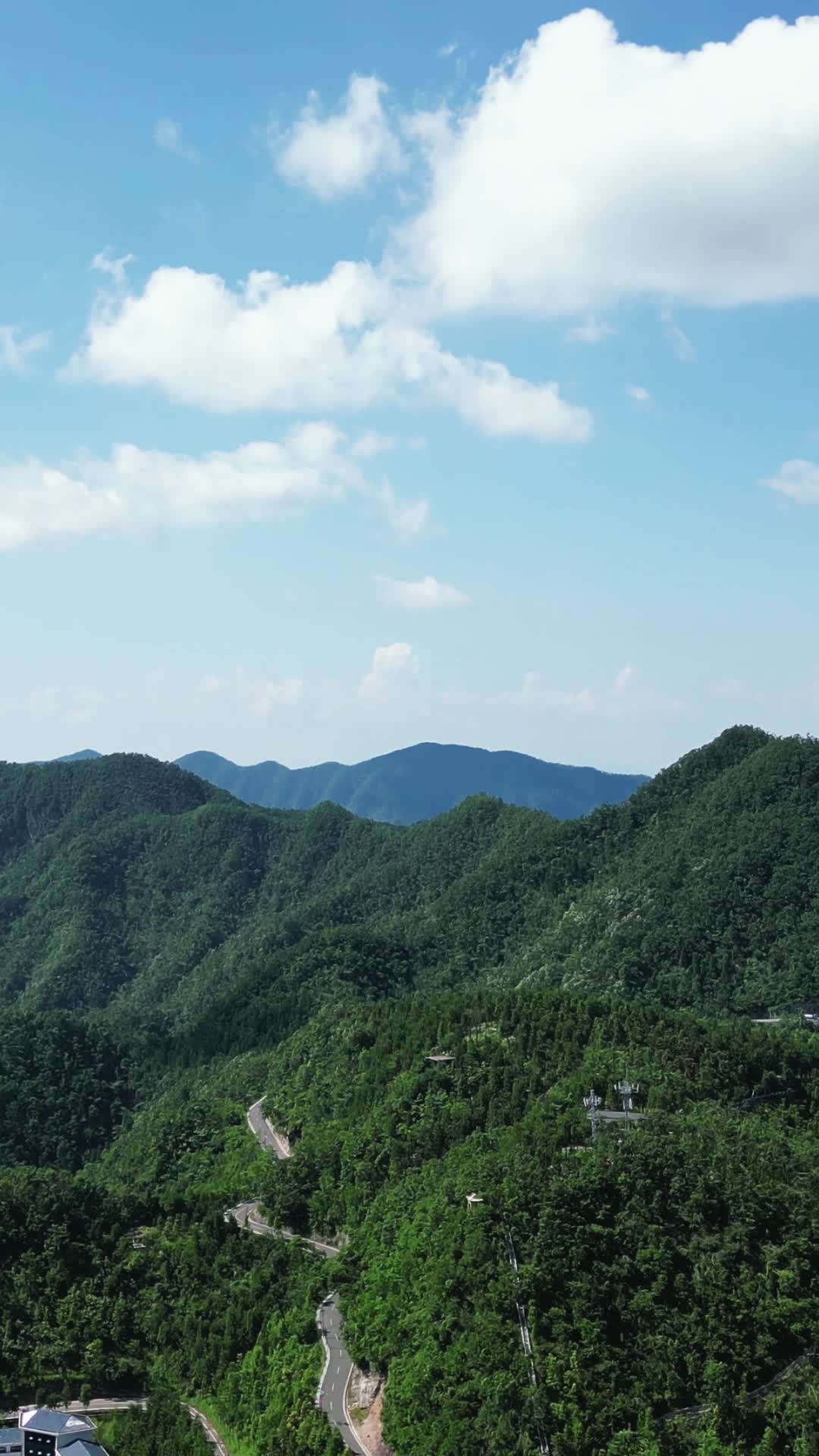 航拍湖北襄阳尧治河地质公园视频的预览图