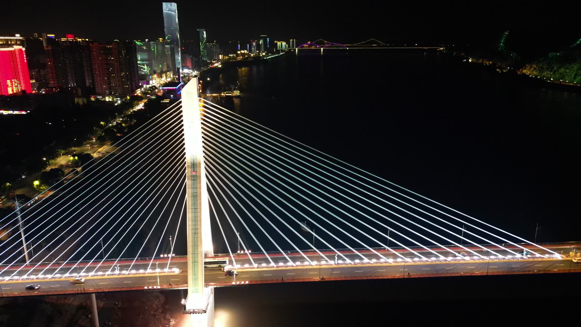 航拍湖北宜昌夷陵长江大桥夜景视频的预览图