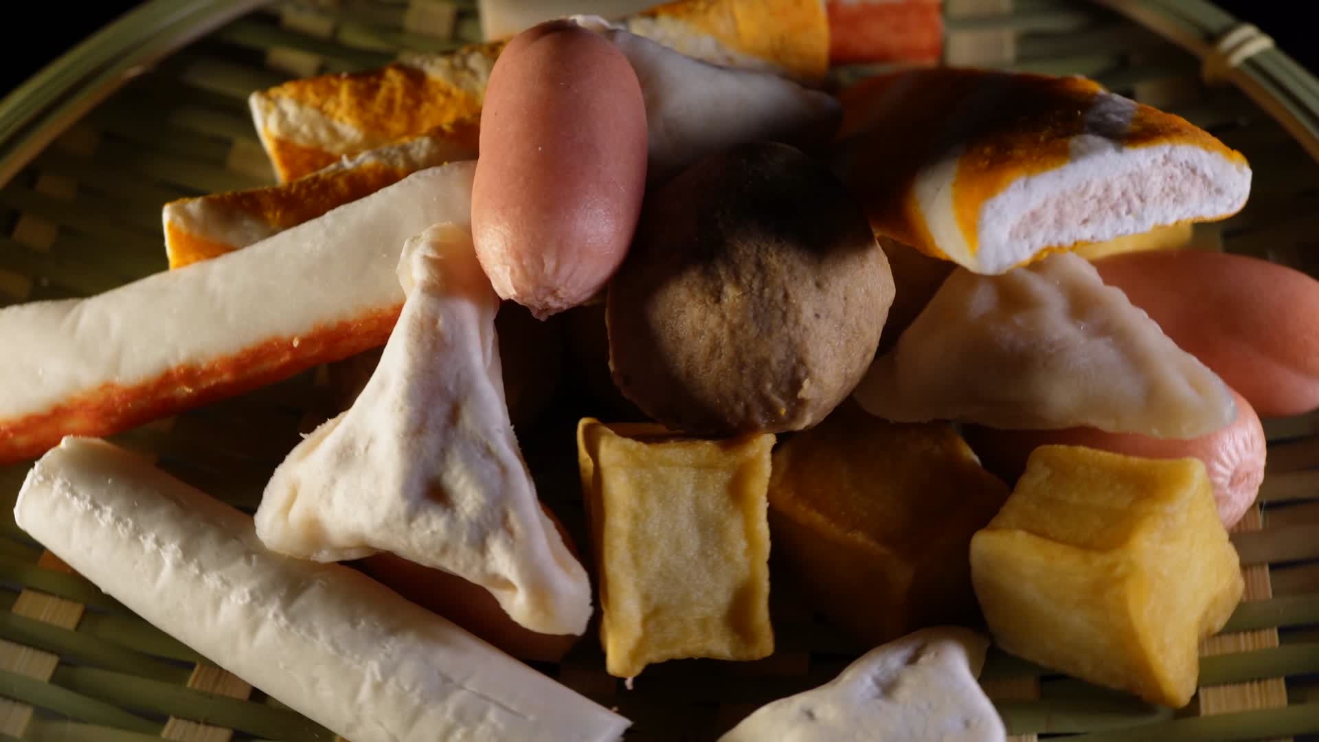 各种火锅丸子美食实拍4K视频视频的预览图