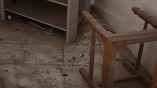 破烂倒塌房屋地震豆腐渣工程视频的预览图
