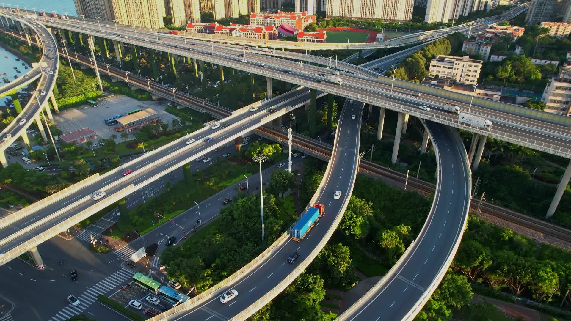 厦门航拍立交桥景观视频的预览图