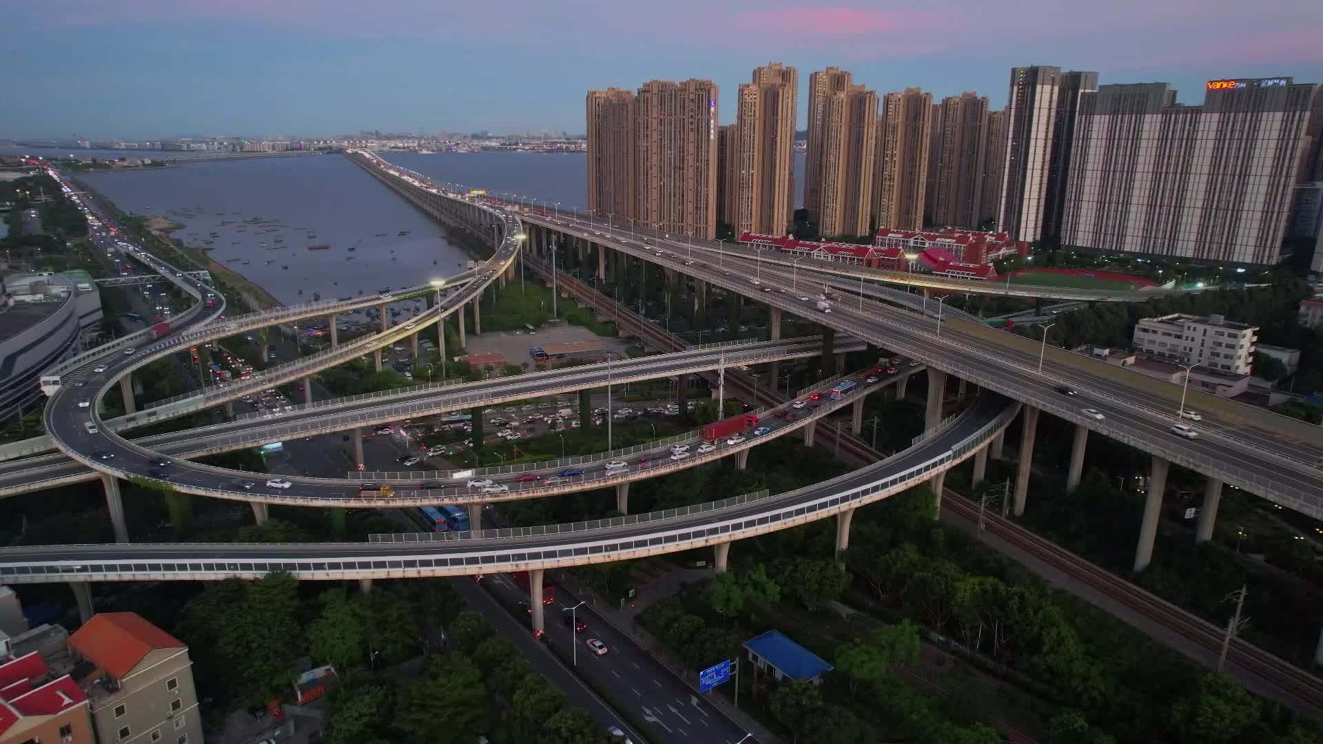 厦门航拍立交桥景观视频的预览图