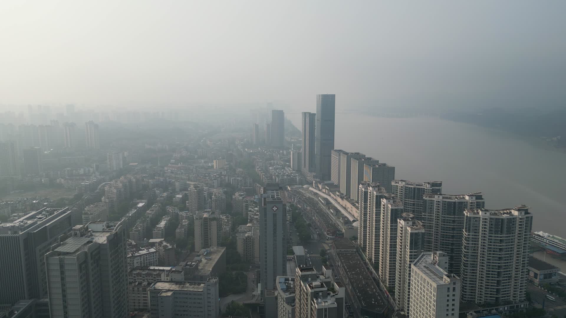航拍湖北宜昌城市发展高楼CBD视频的预览图