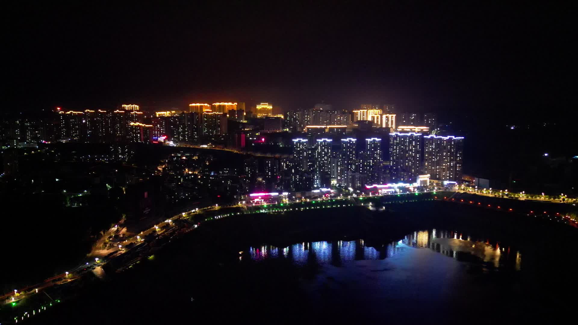 航拍湖北宜昌秭归县风光夜景视频的预览图