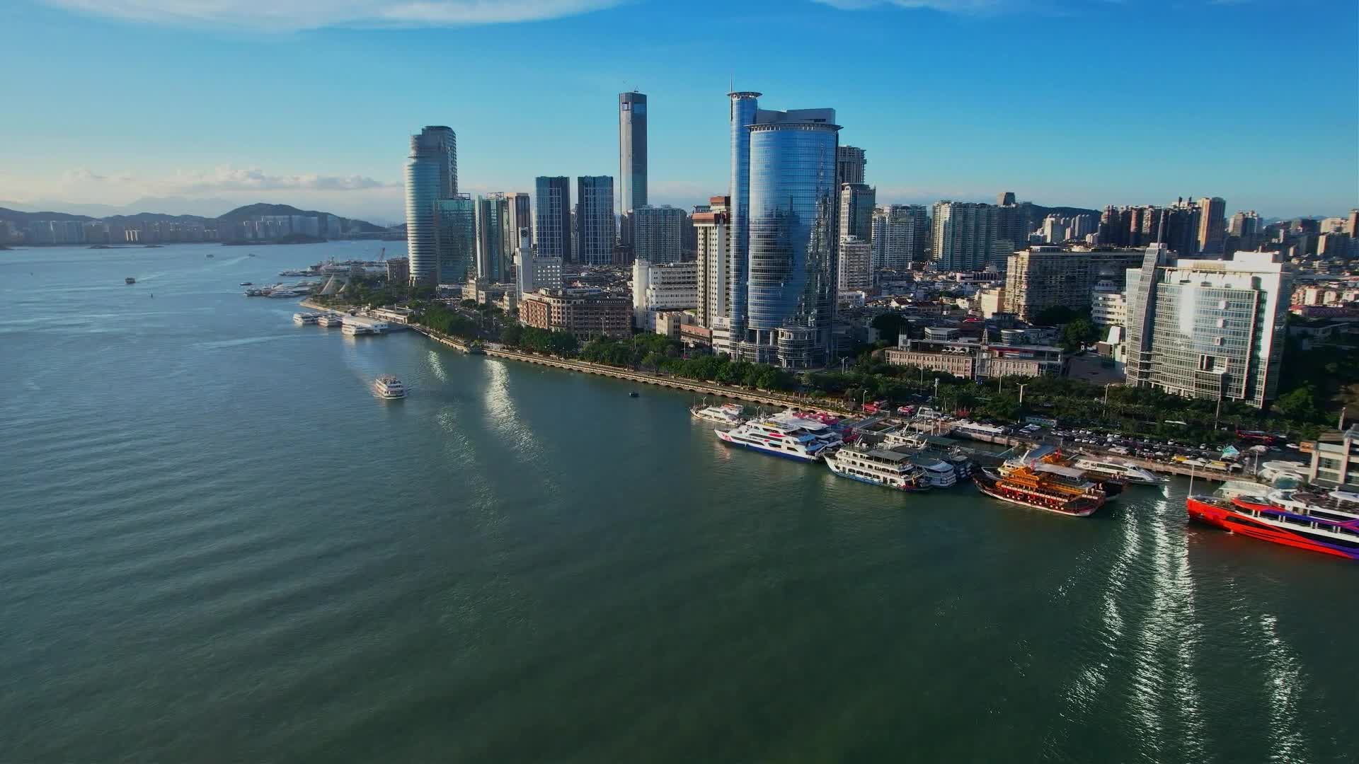 厦门航拍鹭江道风光合集视频的预览图