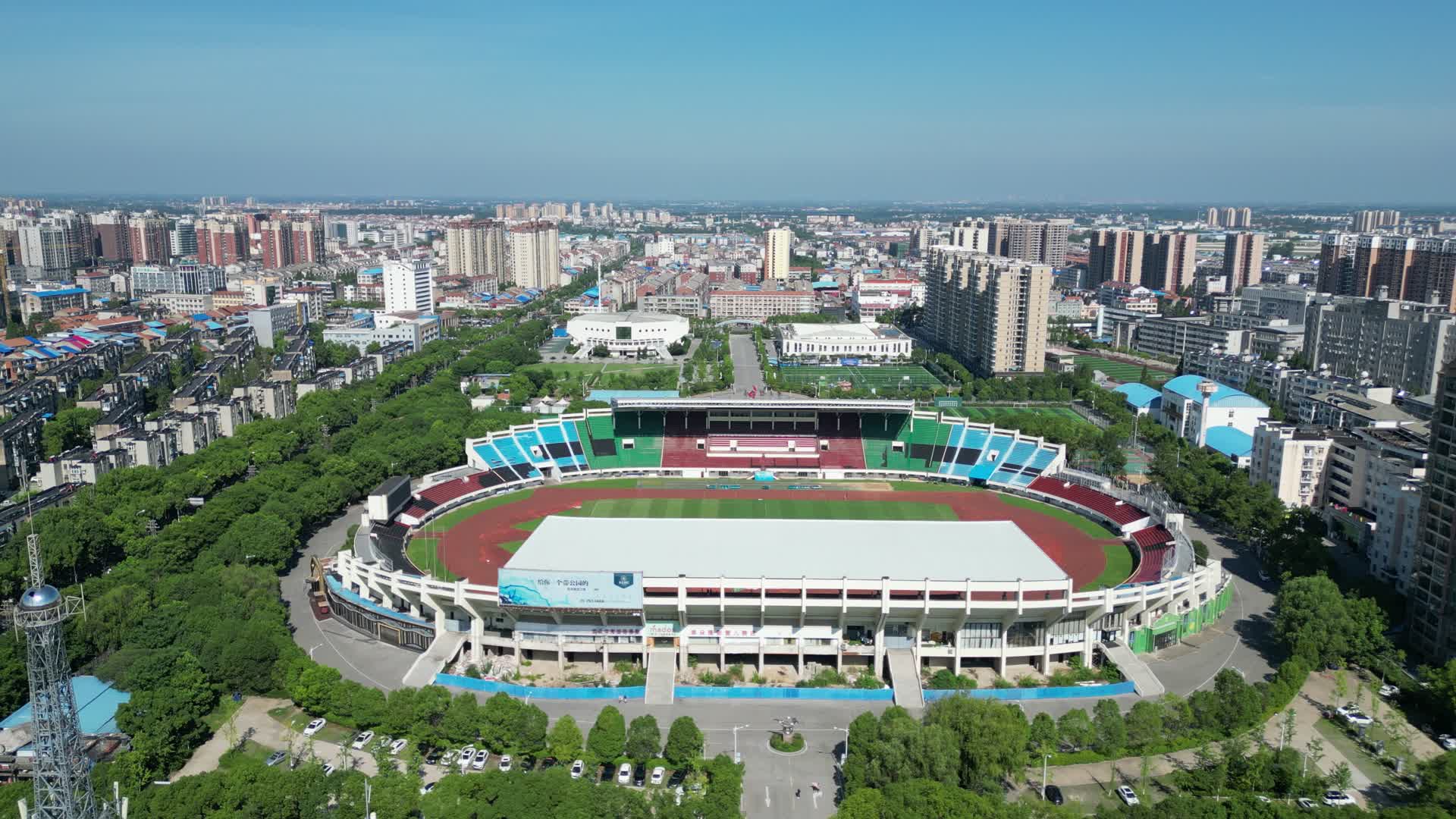 湖北荆州体育中心航拍视频的预览图