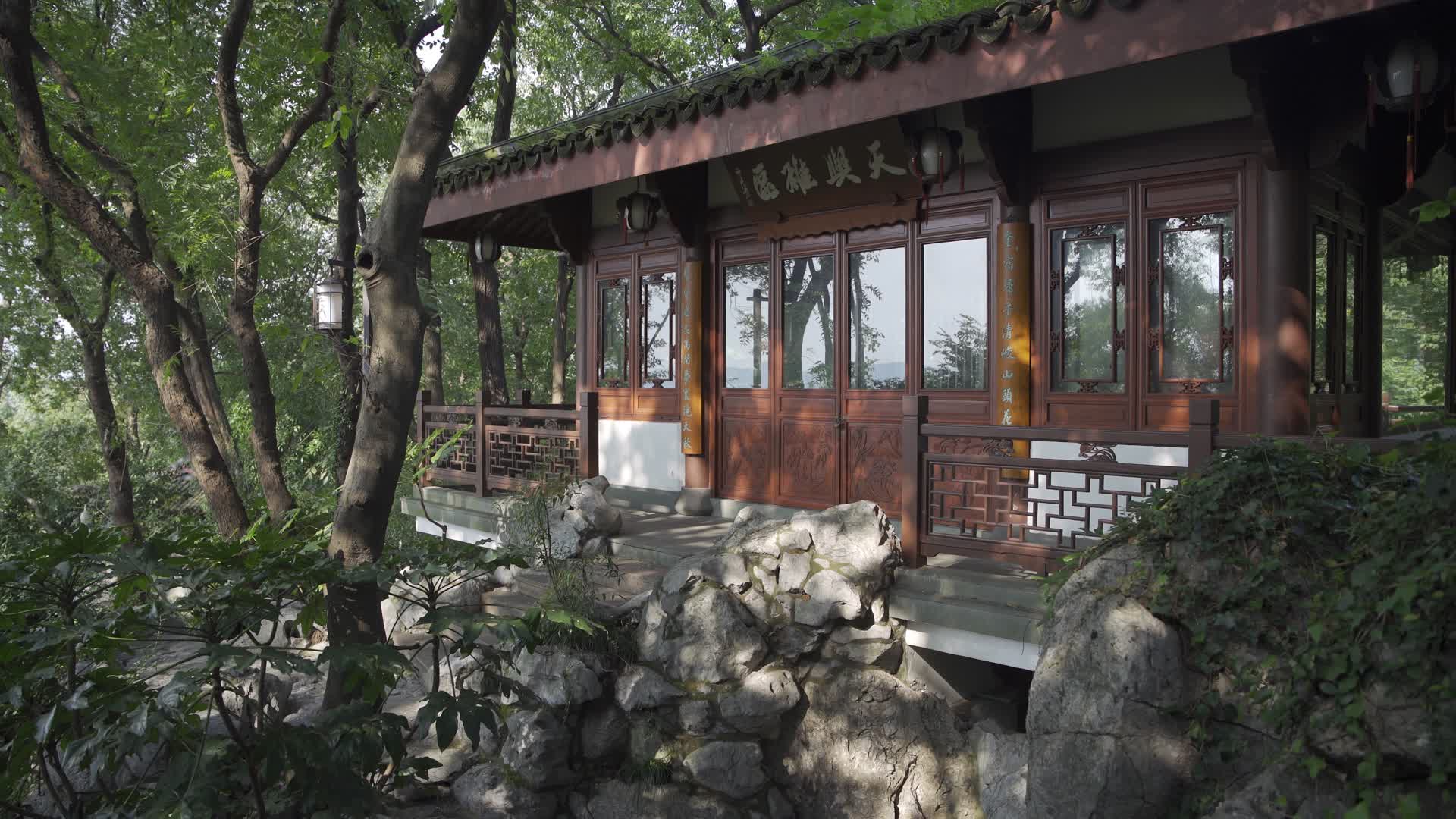 杭州吴山景区万松岭书院视频的预览图