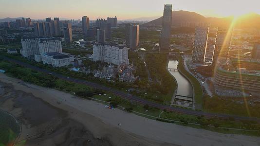 厦门航拍美峰创谷建筑景观视频的预览图