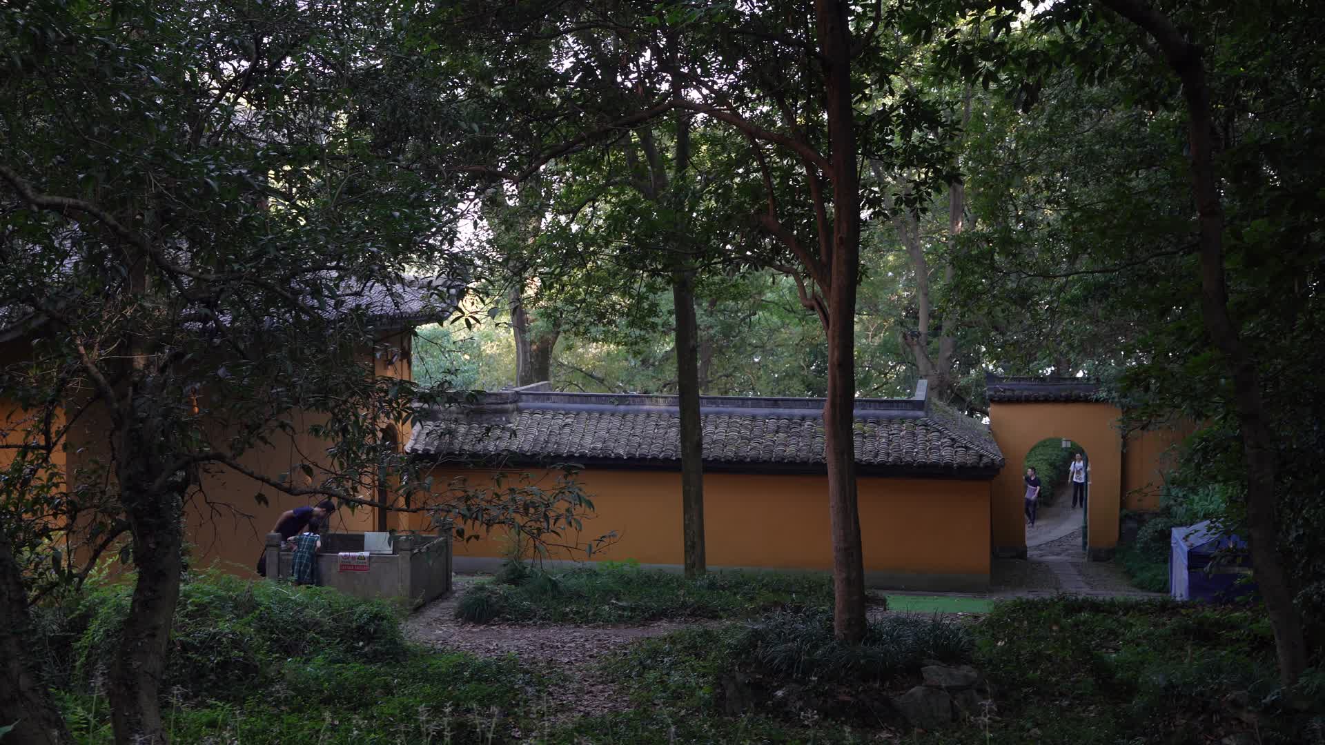 杭州西湖葛岭抱朴道院视频的预览图