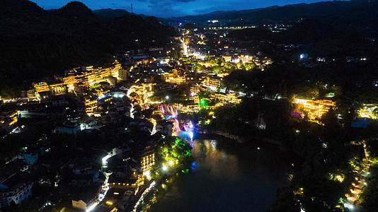 湖南湘西芙蓉镇夜景航拍视频的预览图