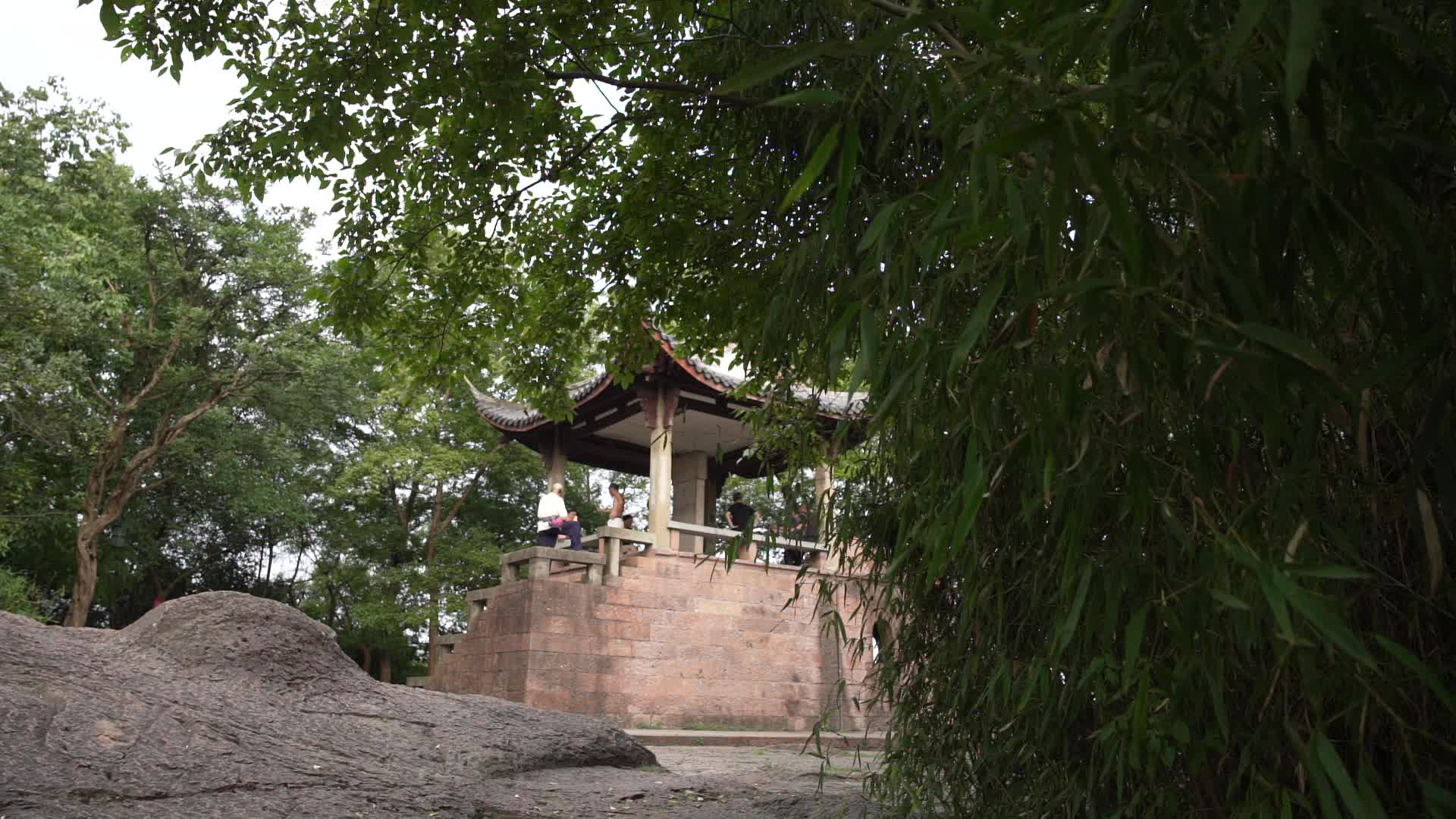 杭州宝石山景区初阳台视频的预览图