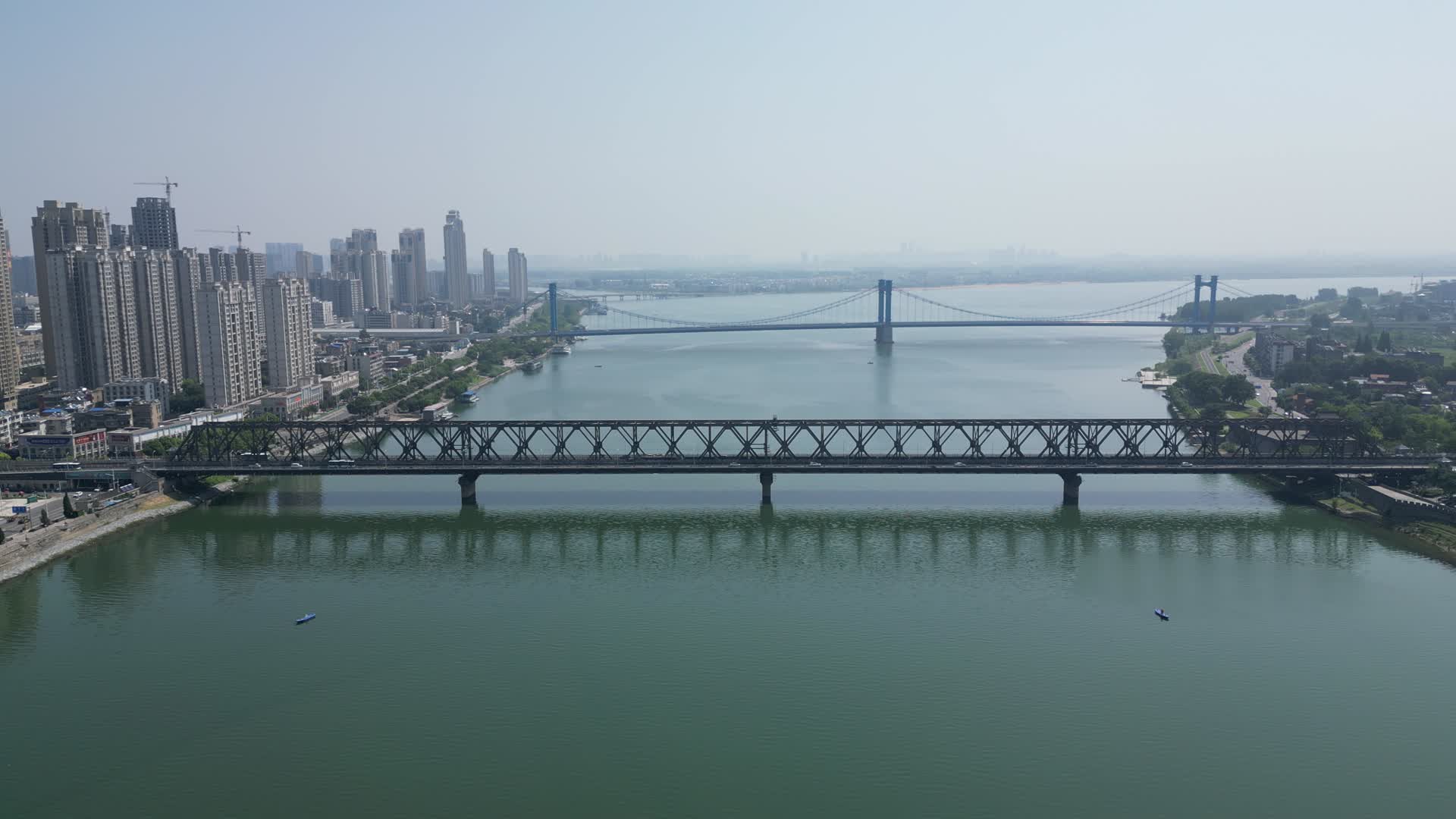 湖北襄阳汉江大桥航拍视频的预览图