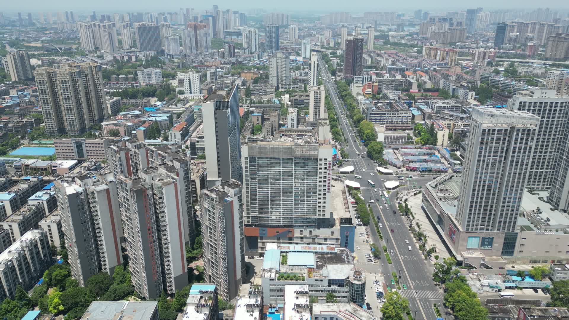 湖北襄阳城市建设航拍天际线视频的预览图