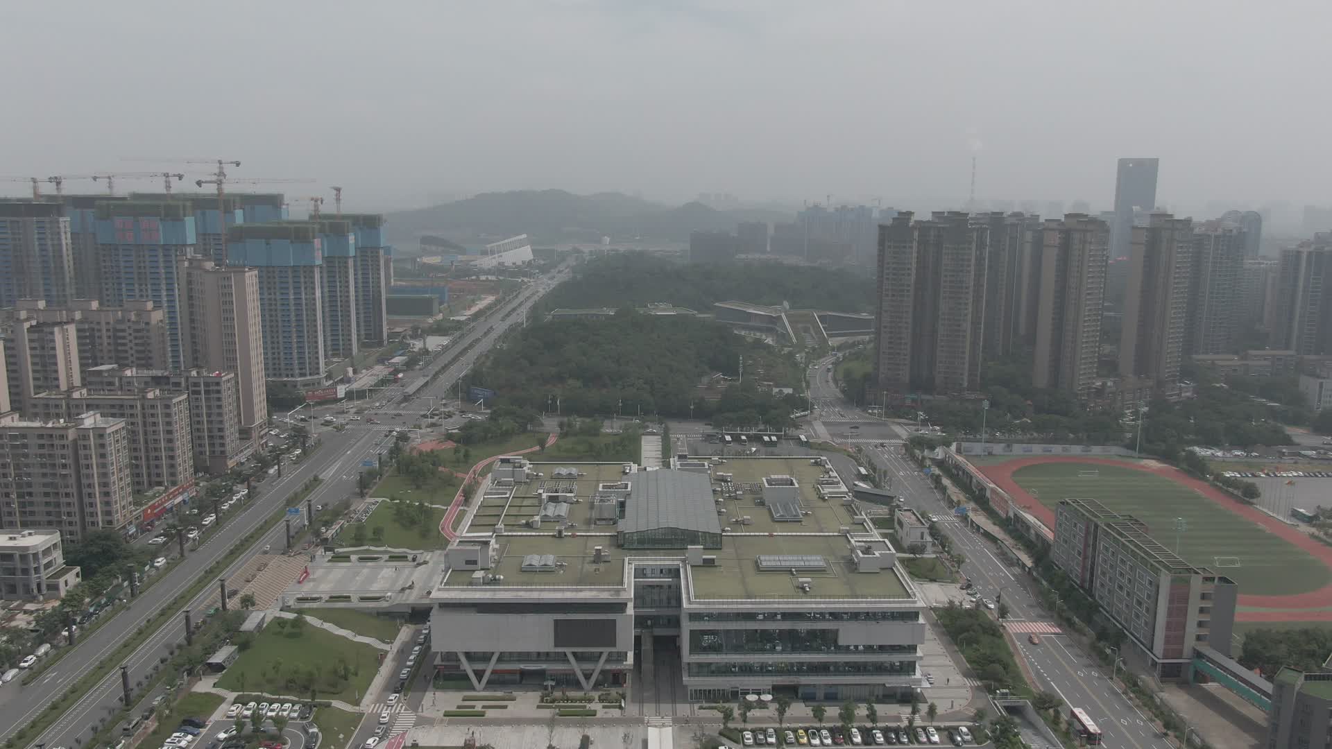 城市航拍湖南株洲市民中心视频的预览图