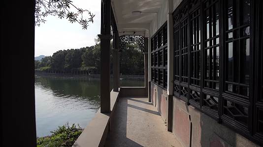 杭州西湖花港观鱼马一浮纪念馆视频的预览图