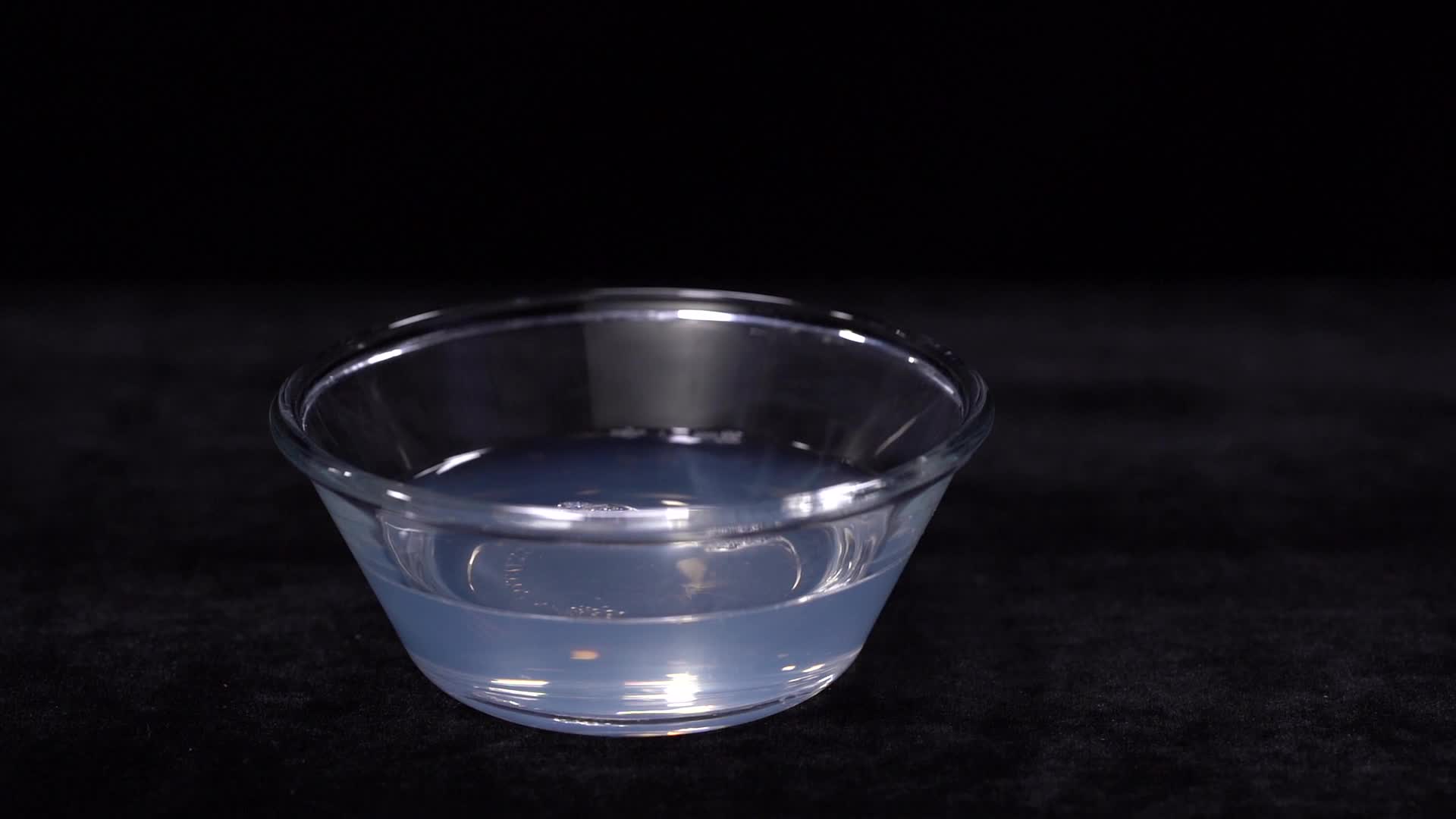 镜头合集一碗洗洁精泡泡水粘稠液体视频的预览图