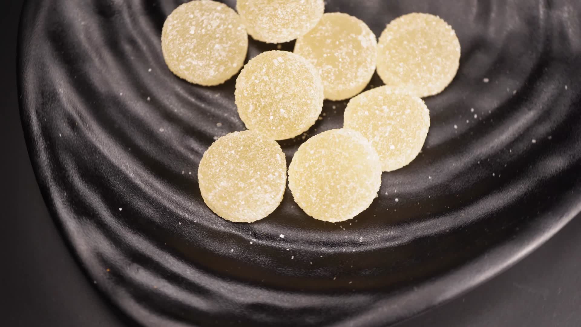黄色水果硬糖软糖视频的预览图