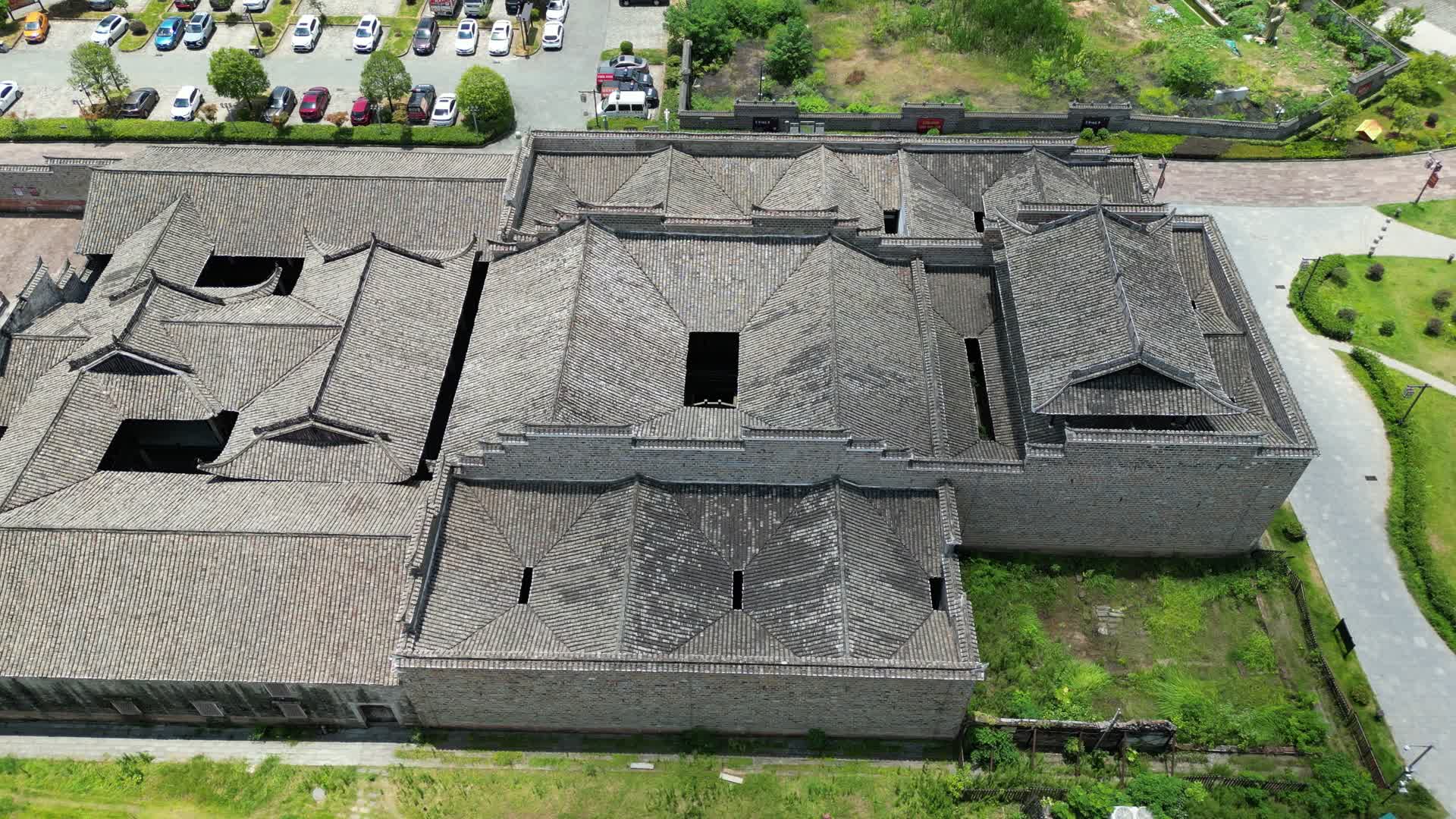 航拍江西抚州天后宫历史文化古建筑视频的预览图