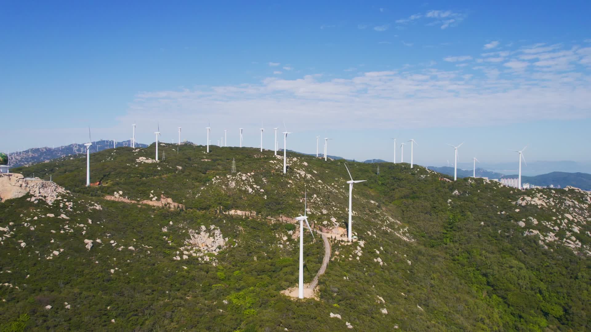 风力发电航拍合辑4K视频的预览图