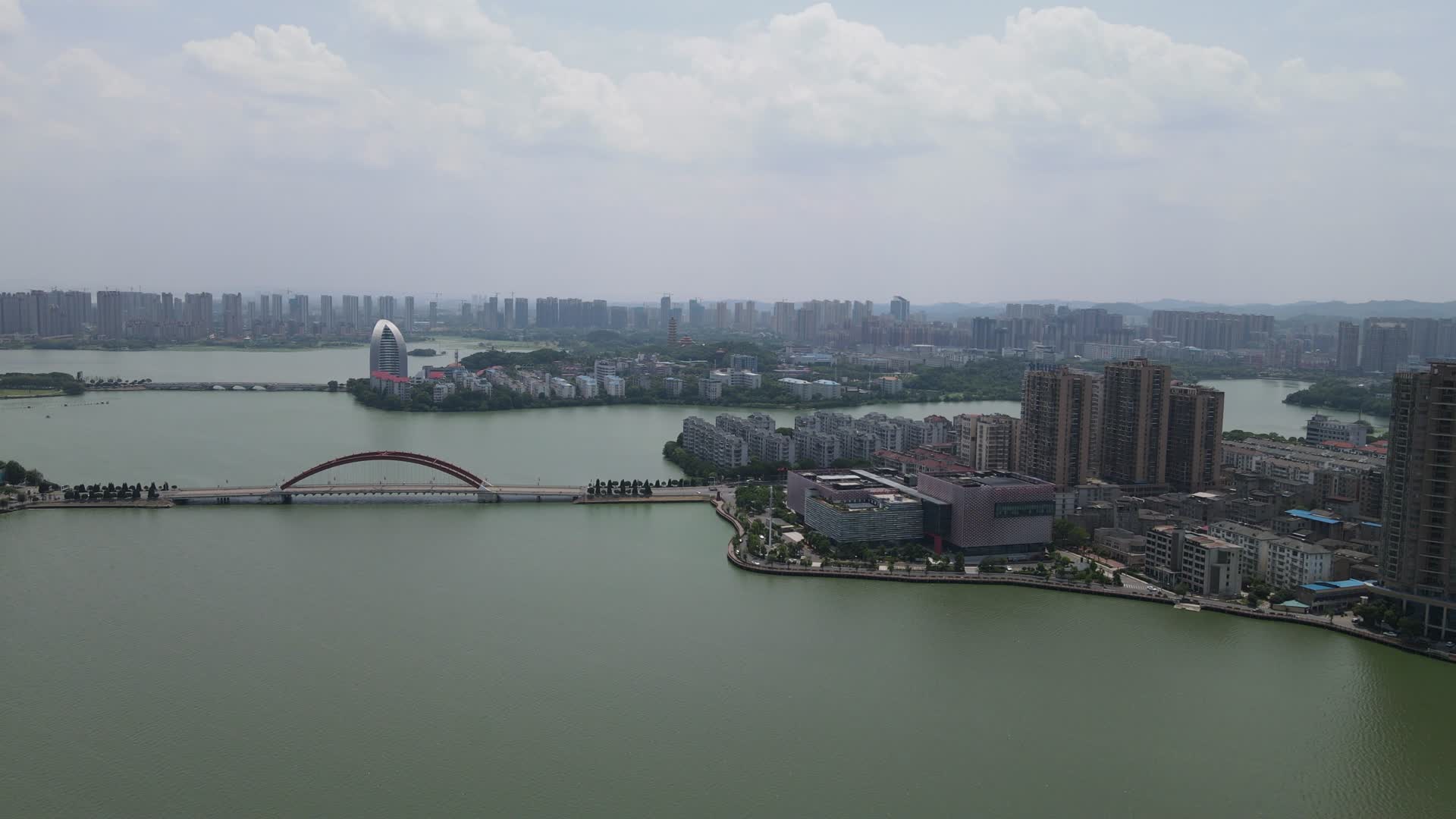 航拍湖北鄂州南浦虹桥交通视频的预览图