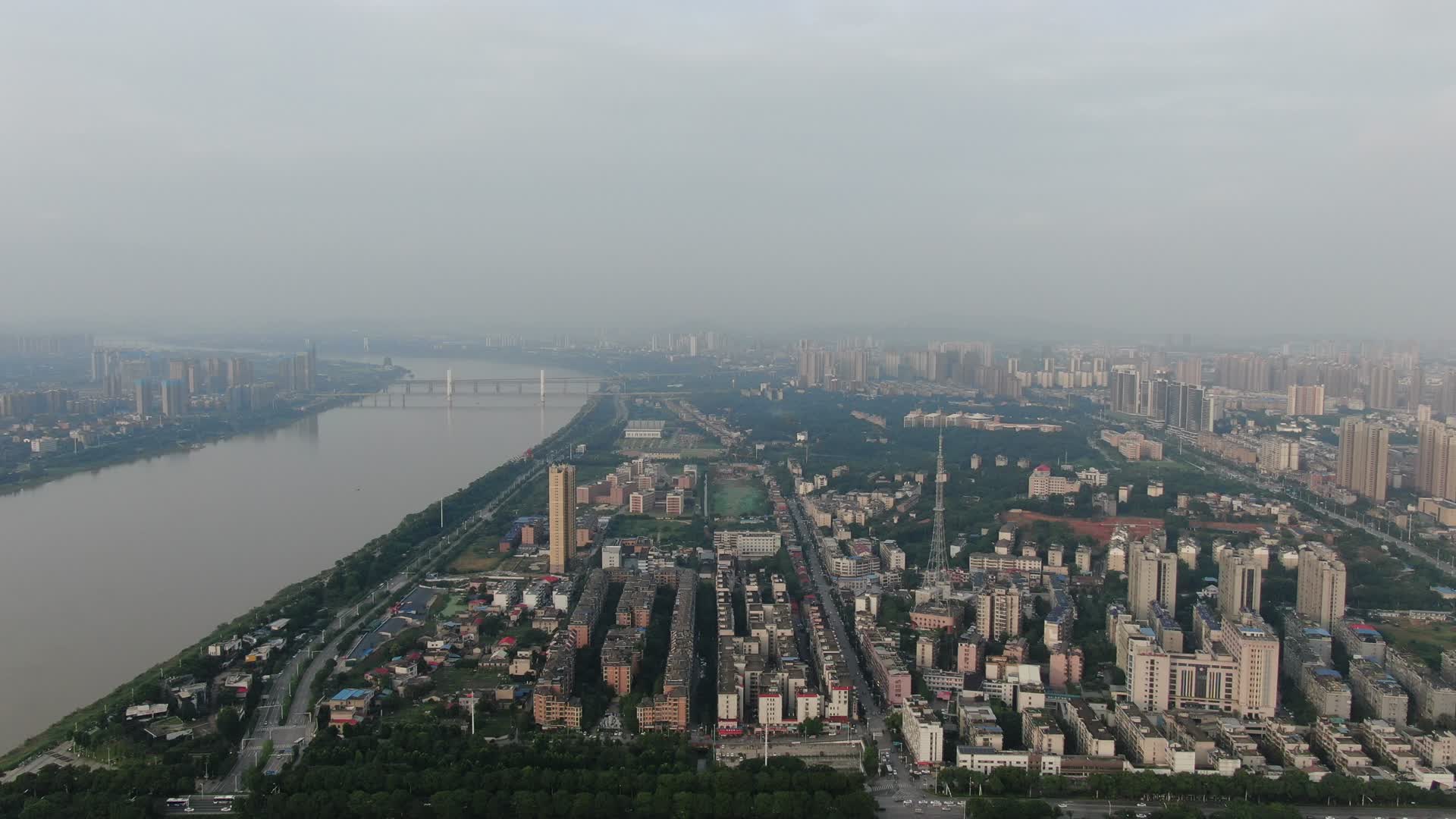 航拍湖南湘潭城市视频的预览图
