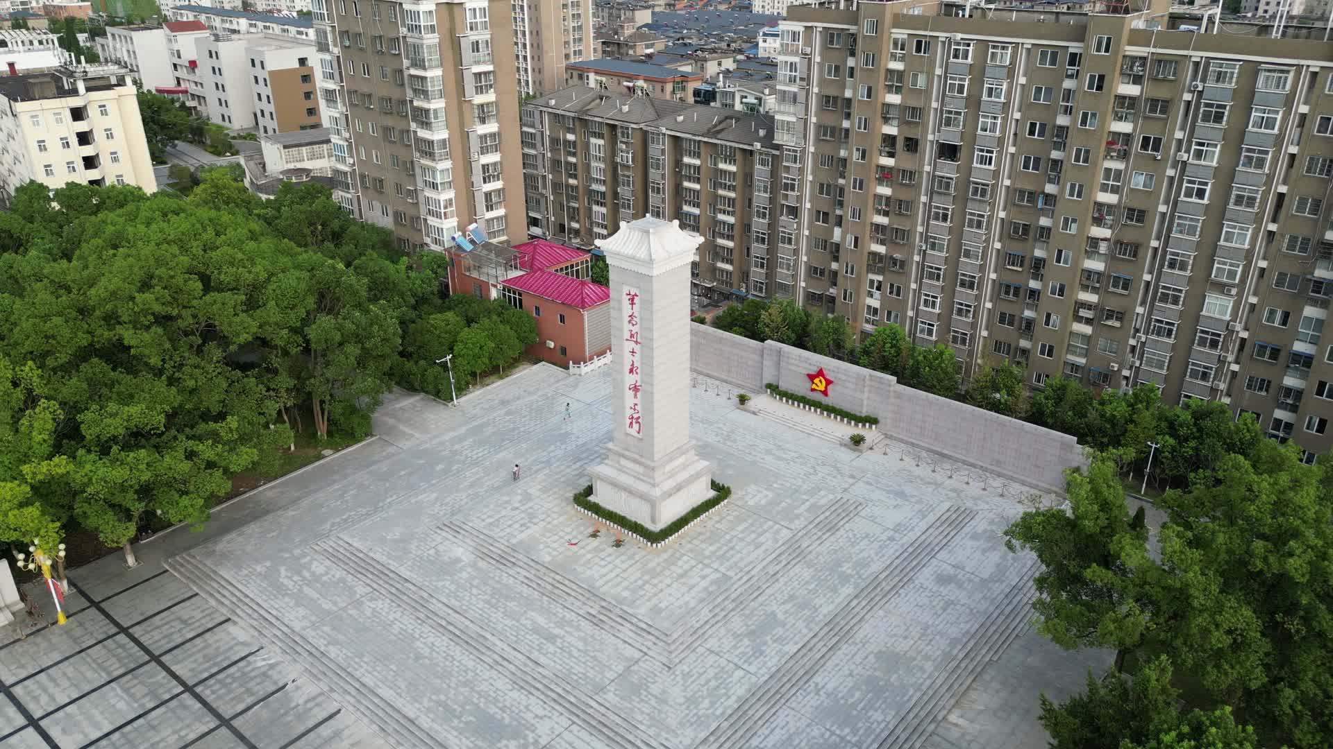 航拍革命英雄纪念碑江西瑞昌视频的预览图