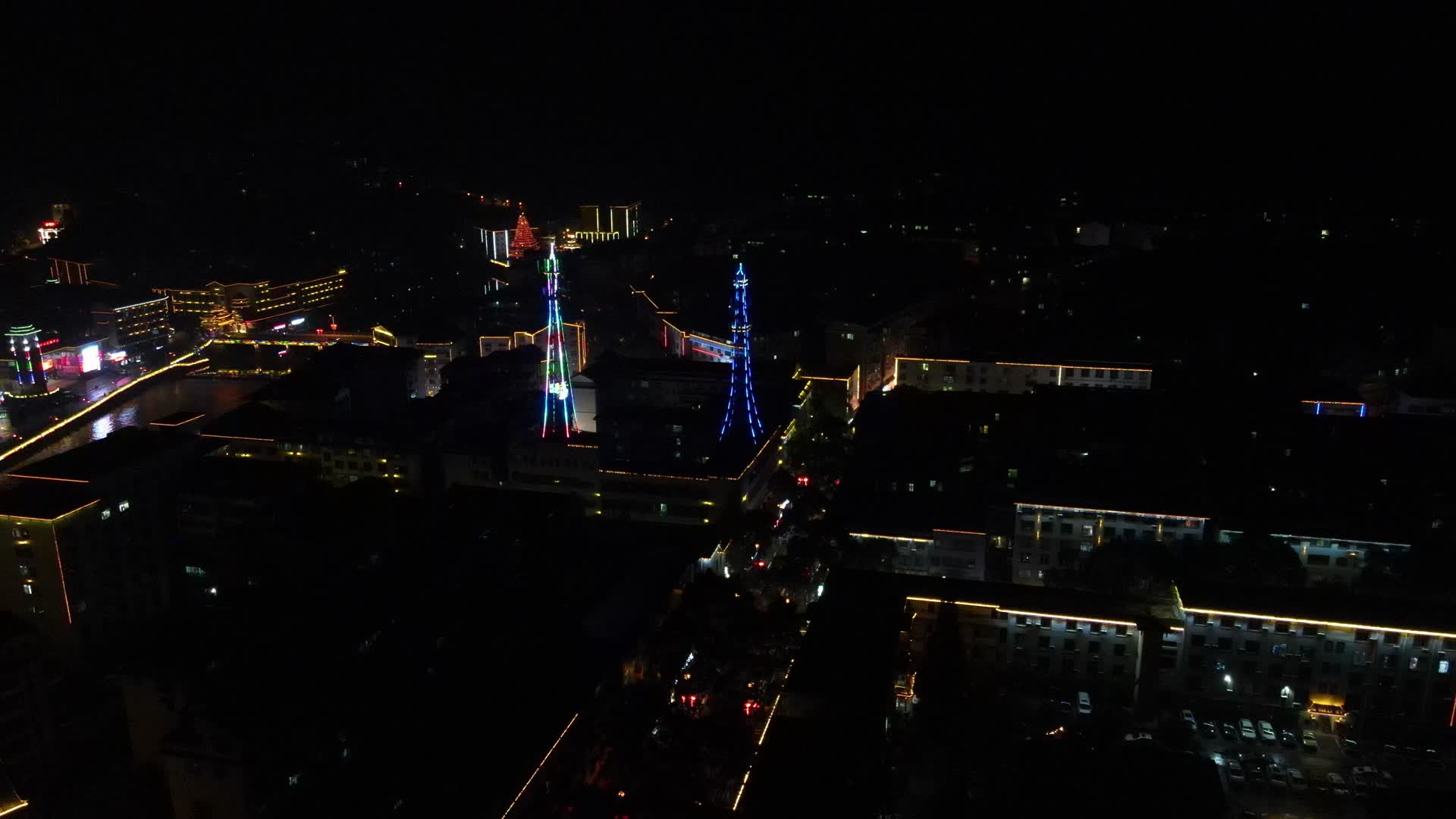 城市航拍湖南通道电视塔夜景视频的预览图